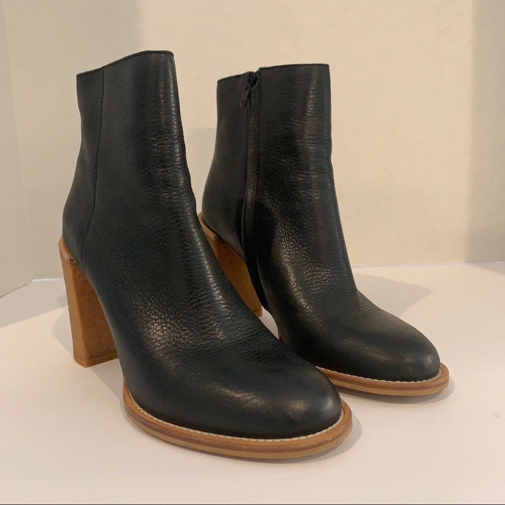 See by Chloe women’s high block heel booth 38 1/2